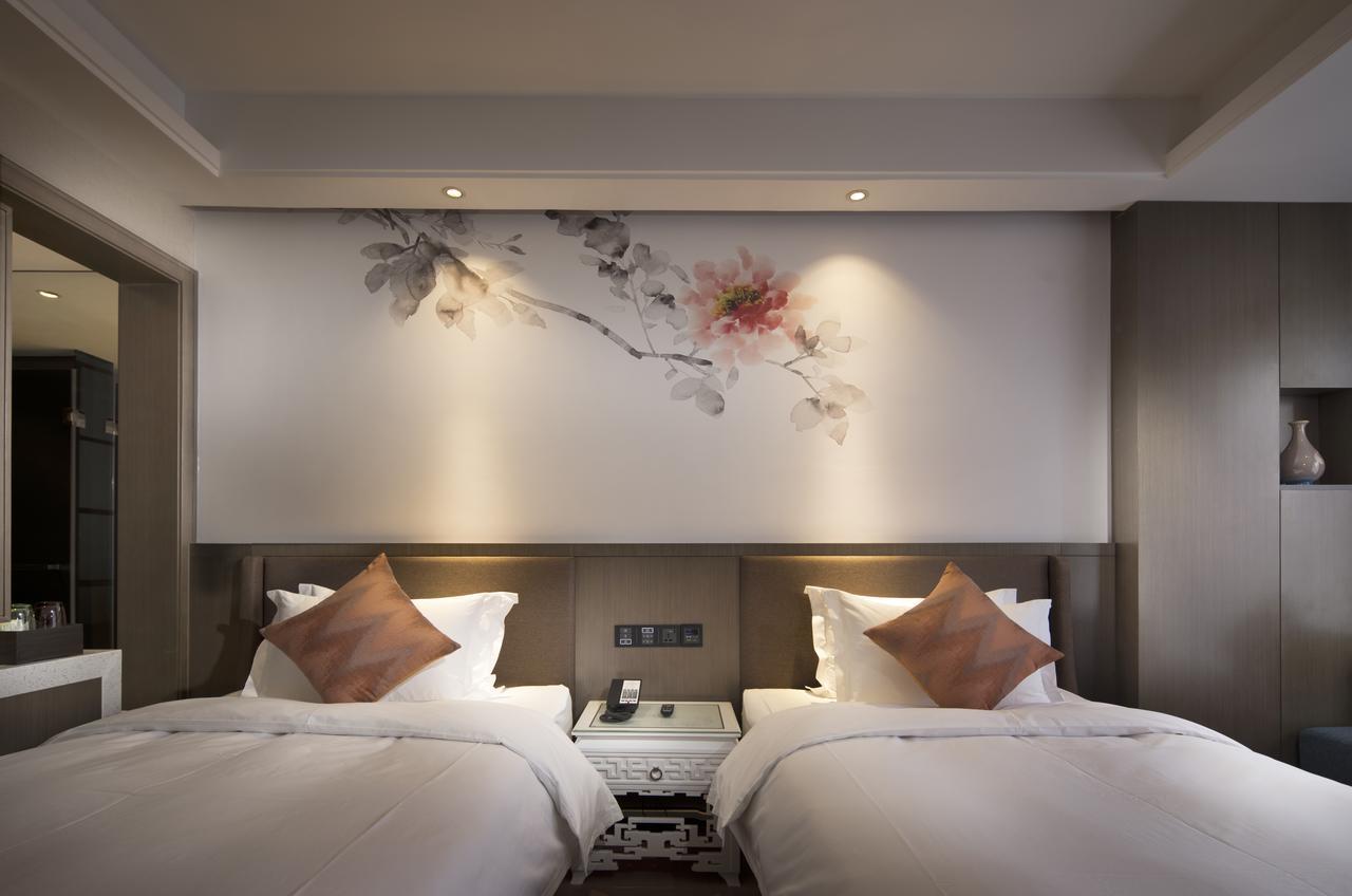 Paco Hotel Dongpu Guanghzou -Free Shuttle Bus For Canton Fair المظهر الخارجي الصورة